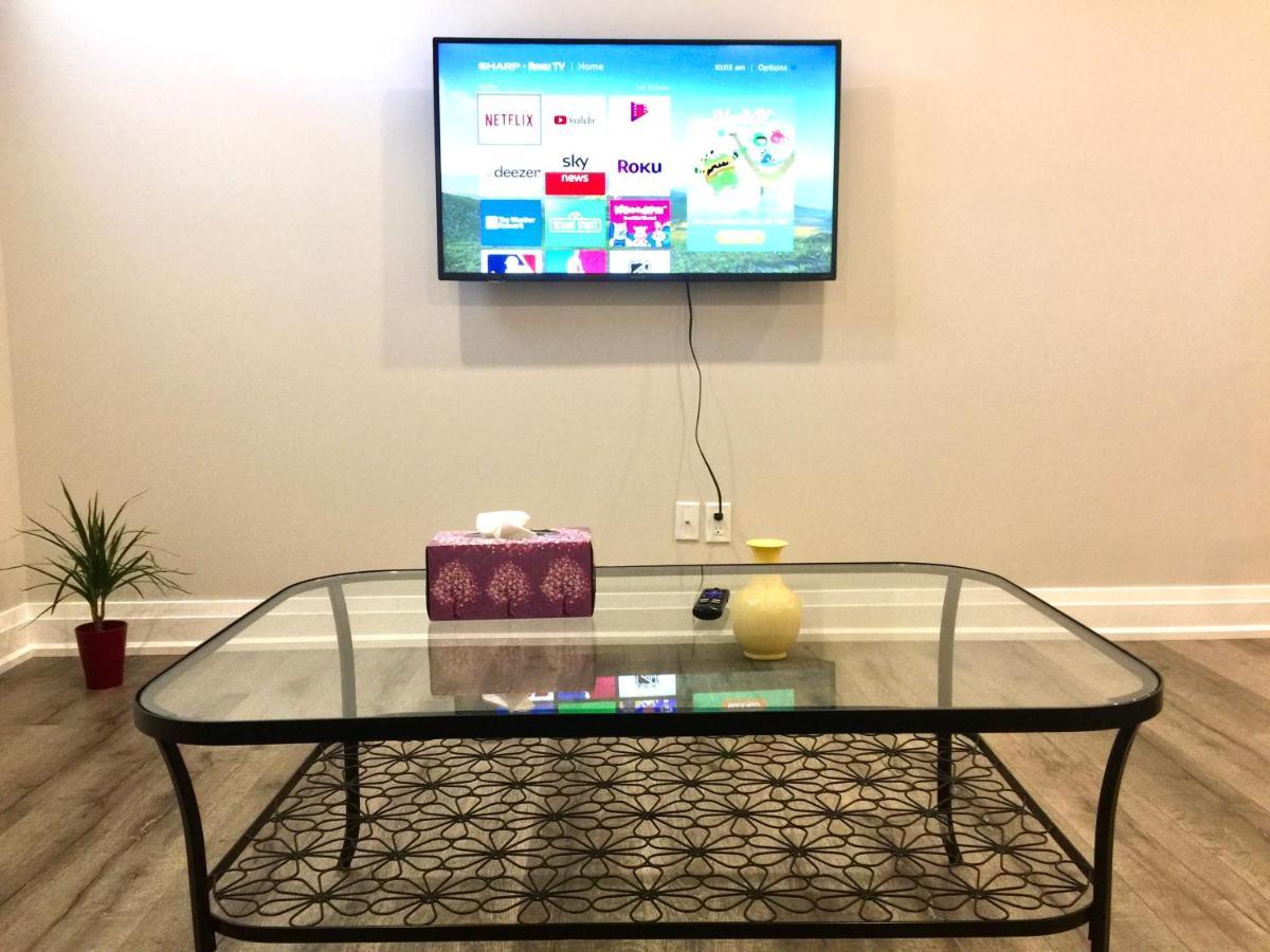 Charming, Comfortable Bsmt Apartment In Pickering Dış mekan fotoğraf